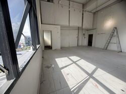 Ct Hub 2 (D12), Office #586605471